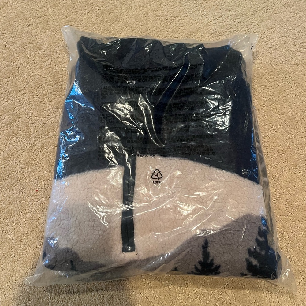 Black and White Sherpa Pullover